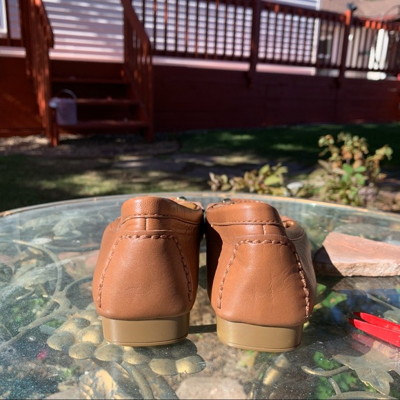 Michael Kors womens Square toed loafers - Picture 3 of 6